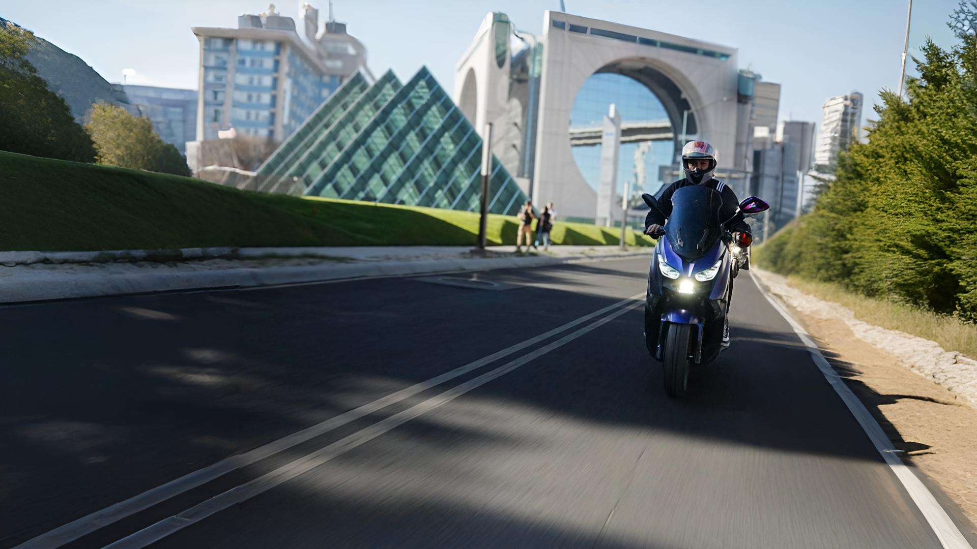 Foto de FX 300 EFI 02 Foto de FX 300 EFI 02