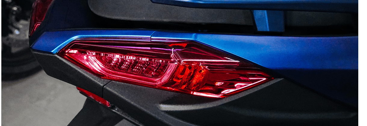 Control al frenar: discos hidráulicos con ABS Control al frenar: discos hidráulicos con ABS