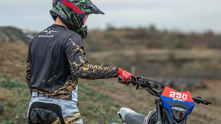 La enduro 250cc para terracería en México que sí aguanta el uso diario