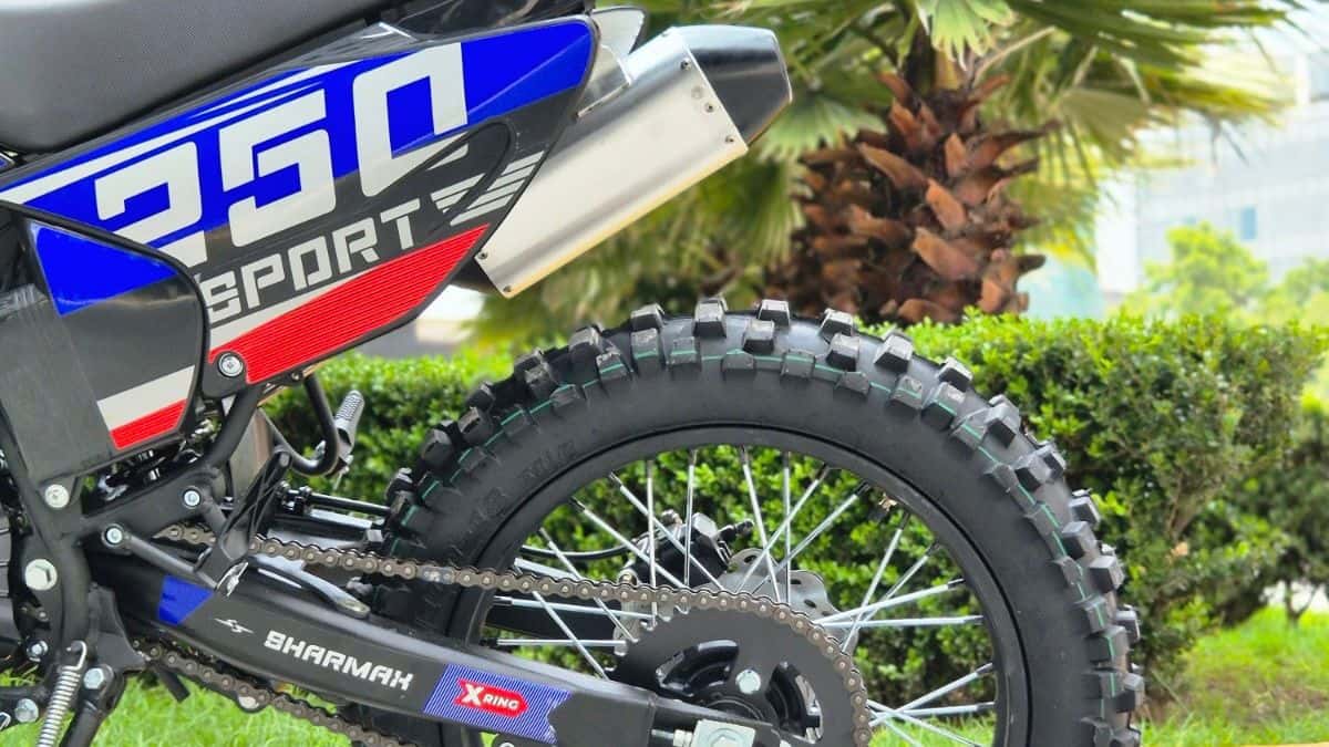 Enduro 250cc para aventura rural en México y caminos difíciles