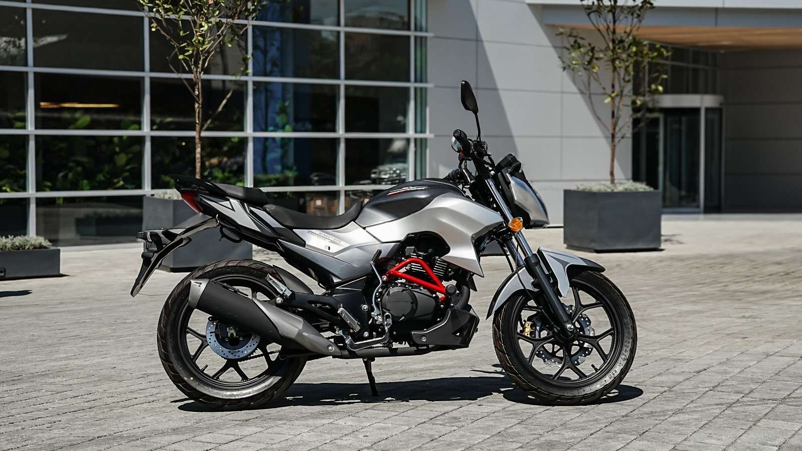 Tablero de moto: tipos y cómo leerlo sin enredos en México | Sharmax Motors