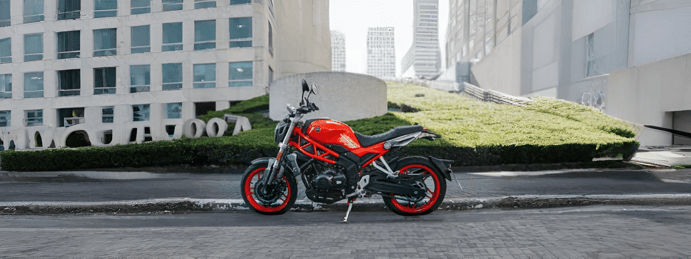 Qué es una moto estándar y cuándo es la mejor decisión Qué es una moto estándar y cuándo es la mejor decisión