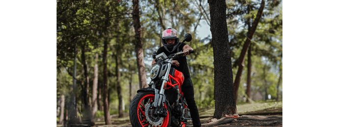 ¿Cómo empezar en carreras de motos en México? Guía y costos