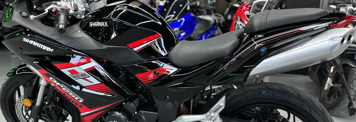 أداء بمحرك ذو أسطوانتين أداء بمحرك ذو أسطوانتين