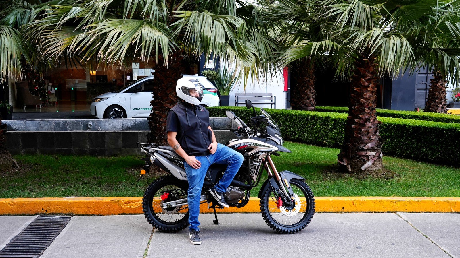 Enduro 230cc para principiantes adultos que buscan ligereza y control
