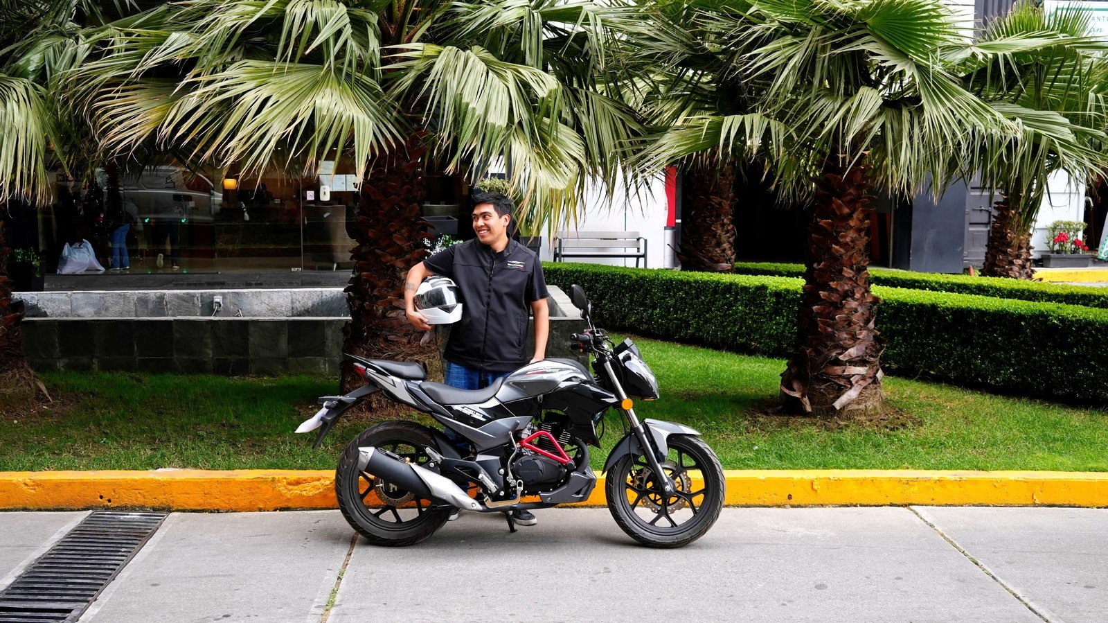 La moto 250cc ideal en México para ciudad y uso diario