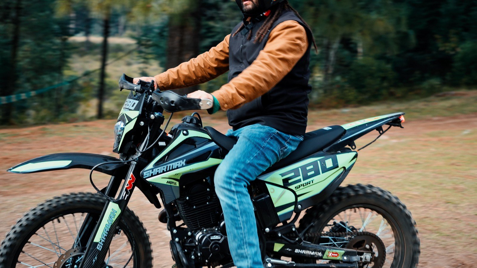 Moto de cross 250 o 450: ¿cuál te conviene en México?