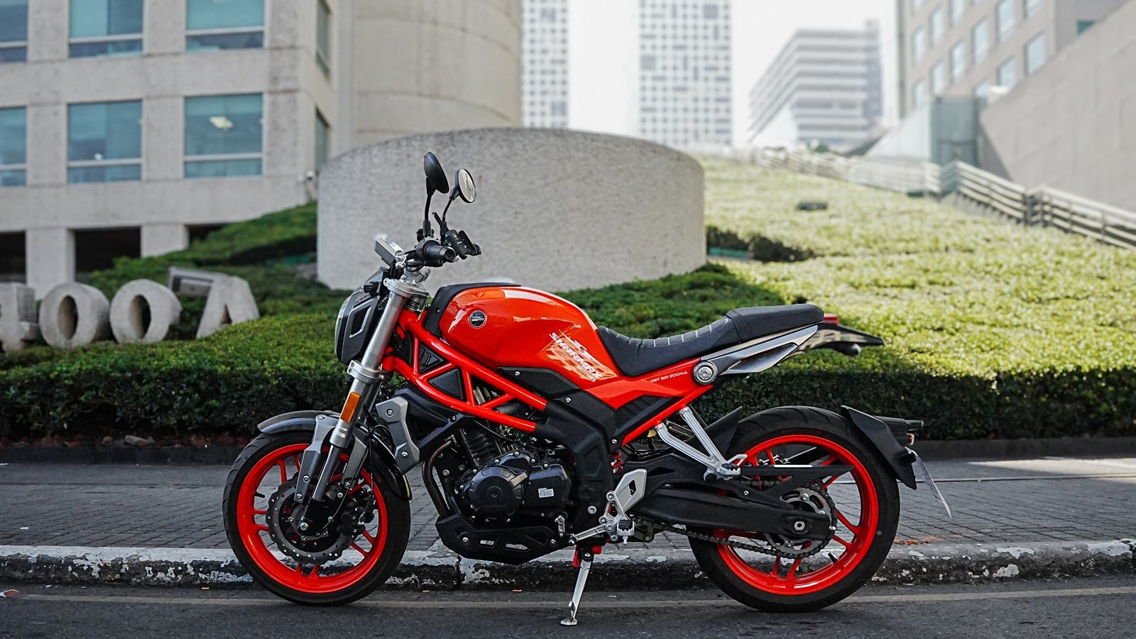 Motos naked para ciudad en México: modelos, precios y cómo elegir sin fallar