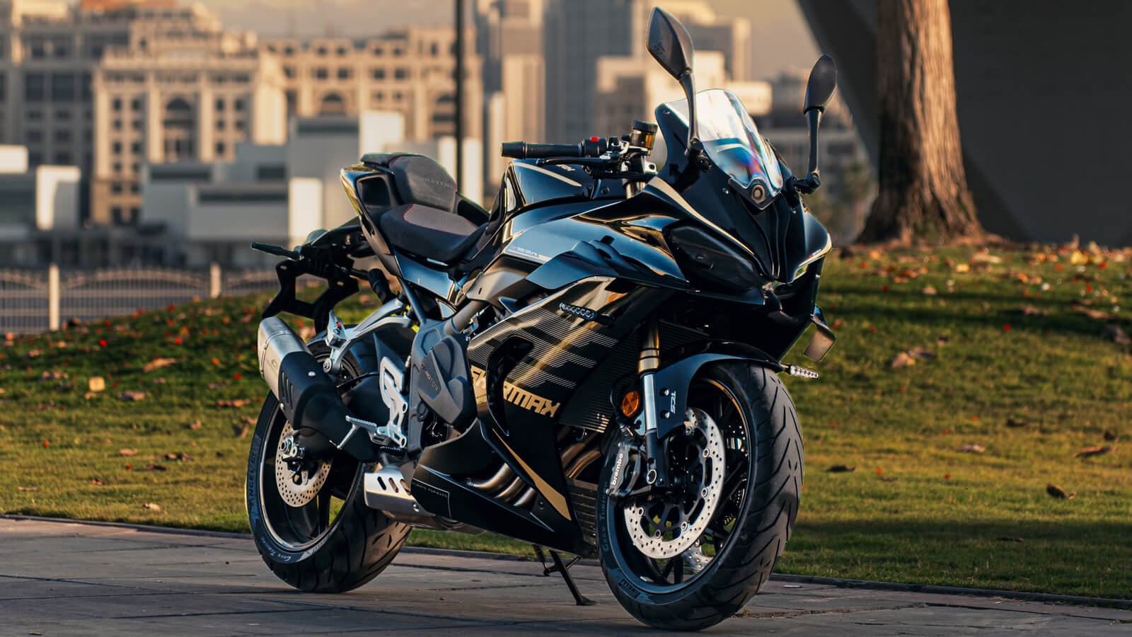 Scooters vs Motorcycles: Which Is Better in Oman