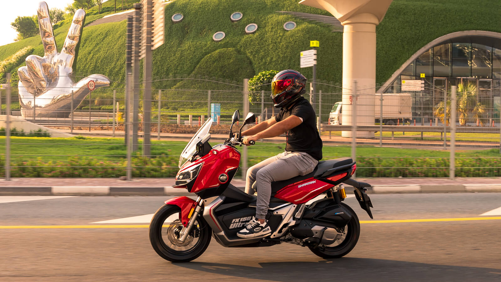 Best maxi scooters in Oman: a complete rider’s guide