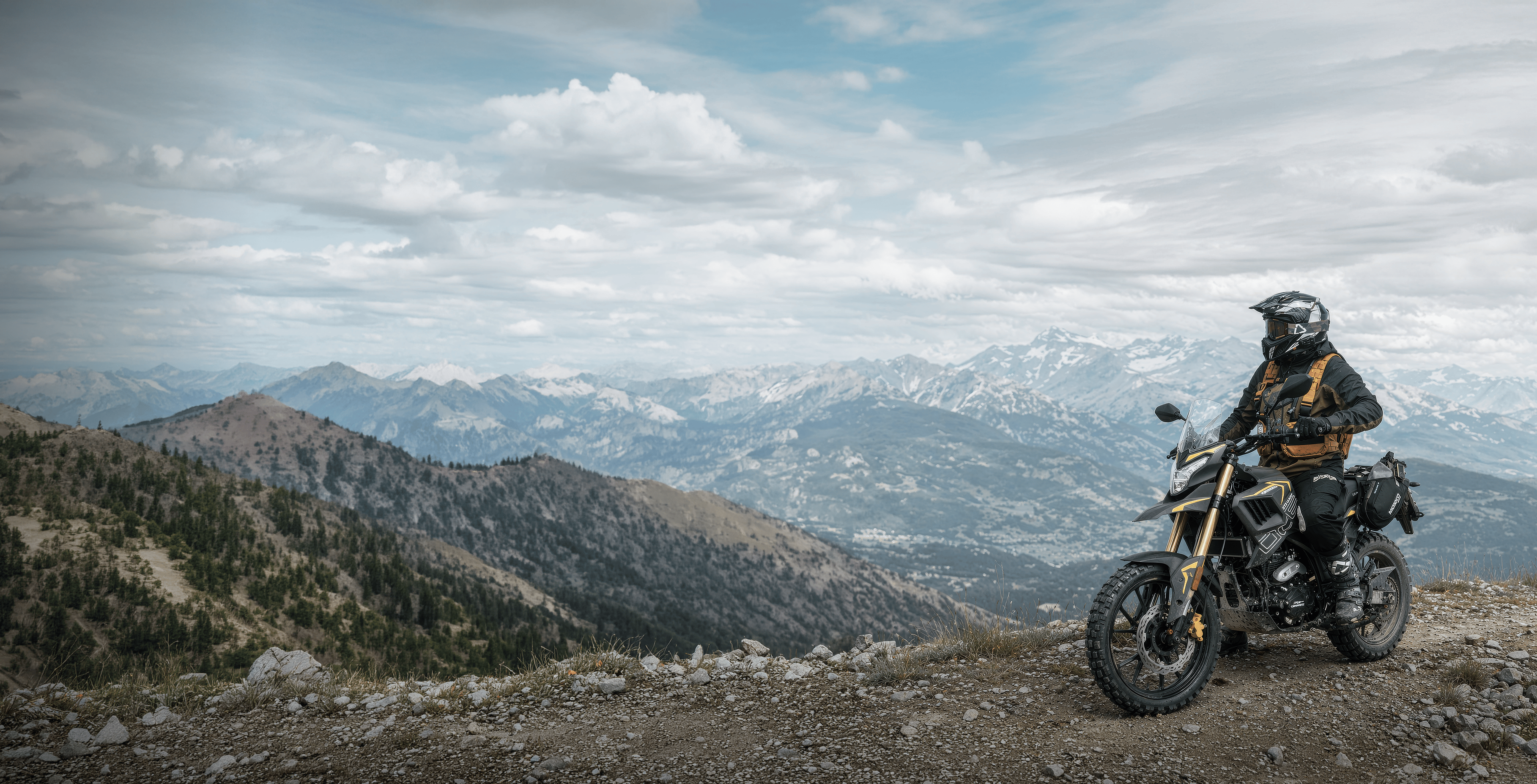 Tour Enduro 300 Ultra Tour Enduro 300 Ultra