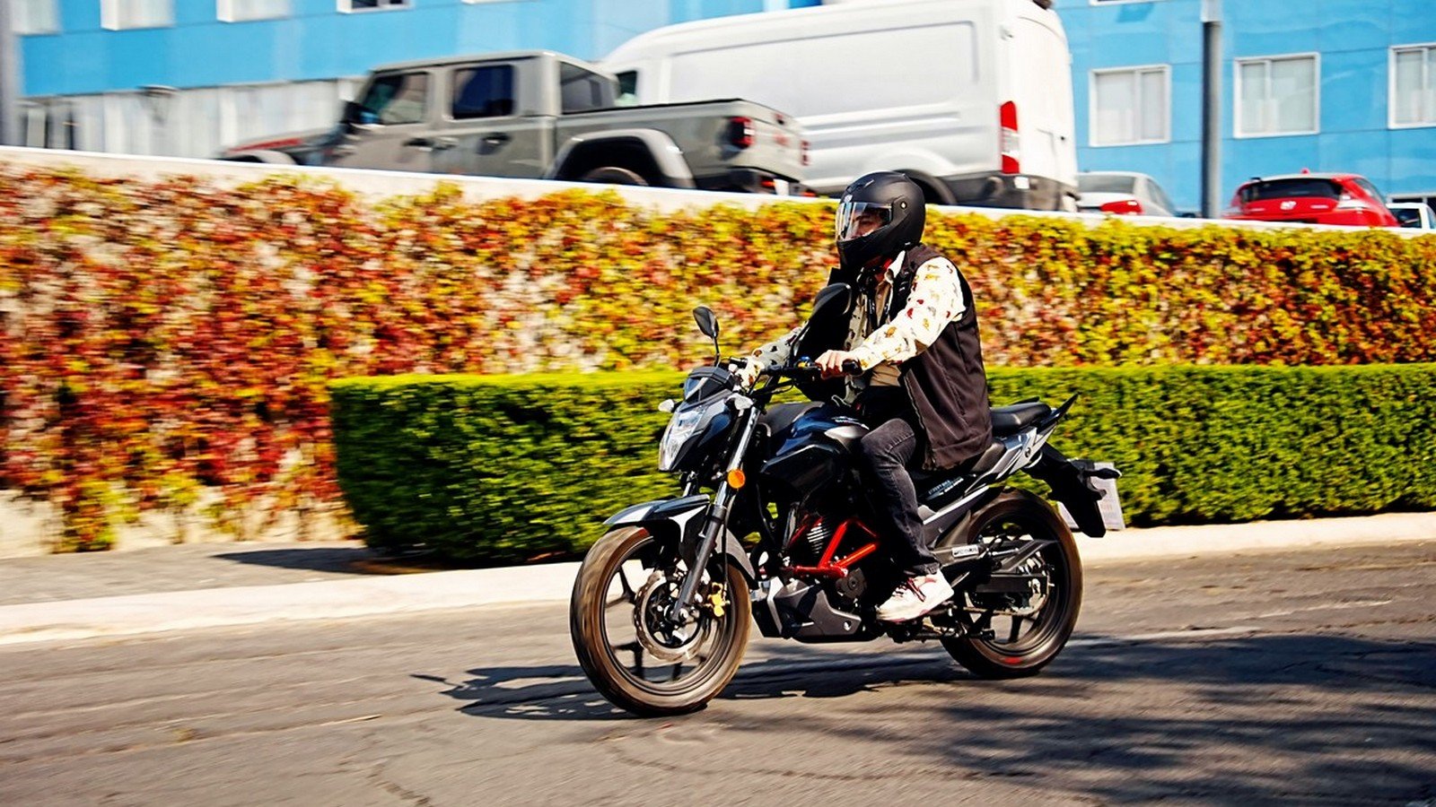 Guía para elegir moto para mujeres principiantes en México Guía para elegir moto para mujeres principiantes en México